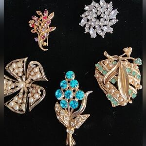 Vintage Lot Of 5 "Wounded" Brooches
